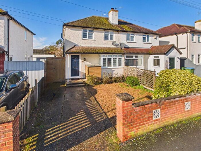 2 Bedroom Semi Detached House For Sale In First Avenue, Walton-On-Thames, KT12