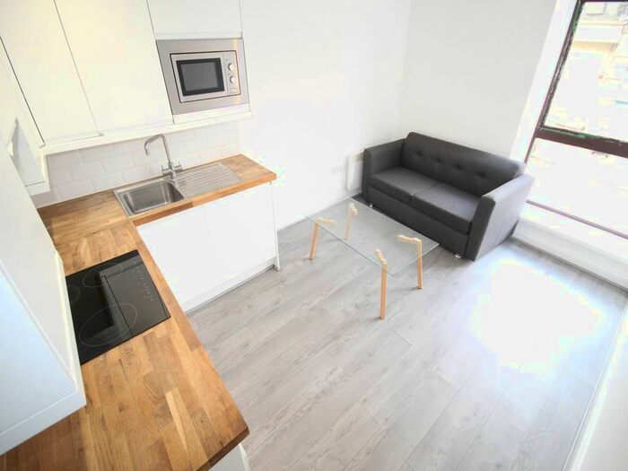 Studio To Rent In James Street, Bradford, BD1