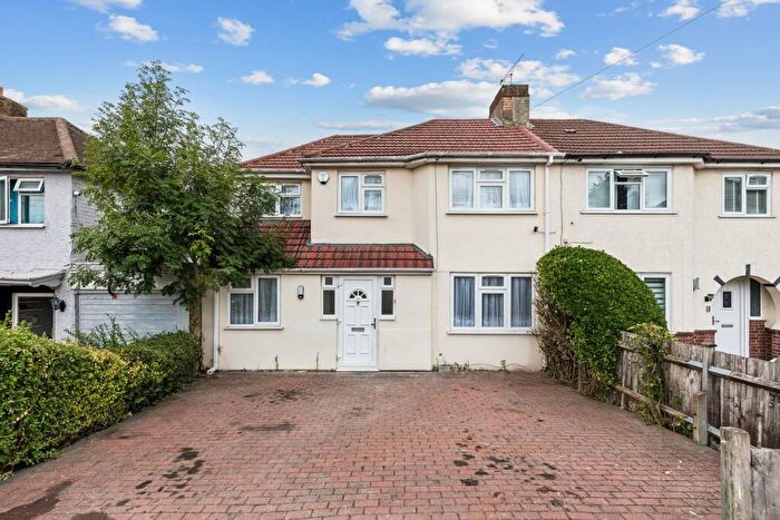 5 Bedroom Semi-Detached House For Sale In Sefton Avenue, Harrow, HA3