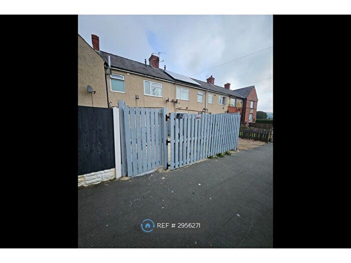 3 Bedroom Terraced House To Rent In Ovenden Way, Halifax, HX3