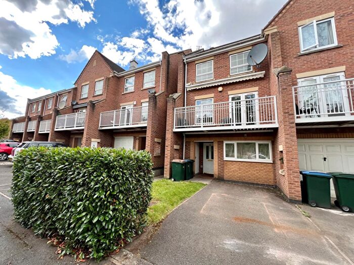 5 Bedroom Semi Detached House To Rent In Furlong Road, Coventry, CV1