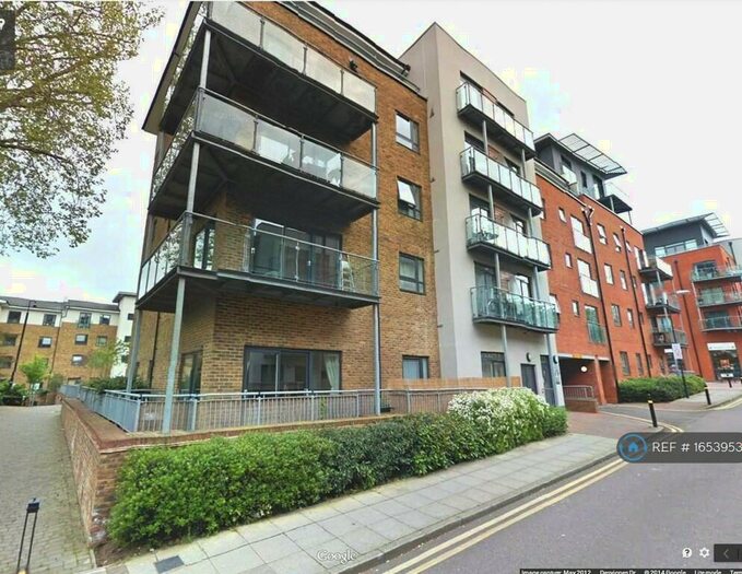 2 Bedroom Flat To Rent In Rosse Gardens, London, SE13