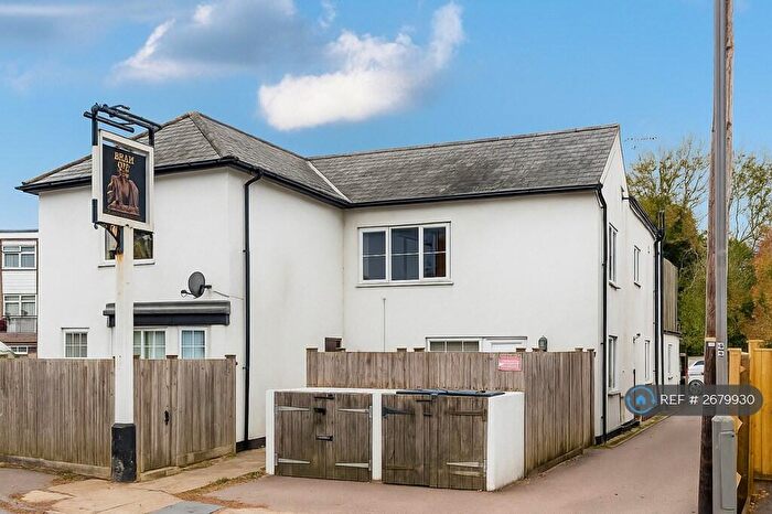 1 Bedroom Flat To Rent In Waterside, Chesham, HP5