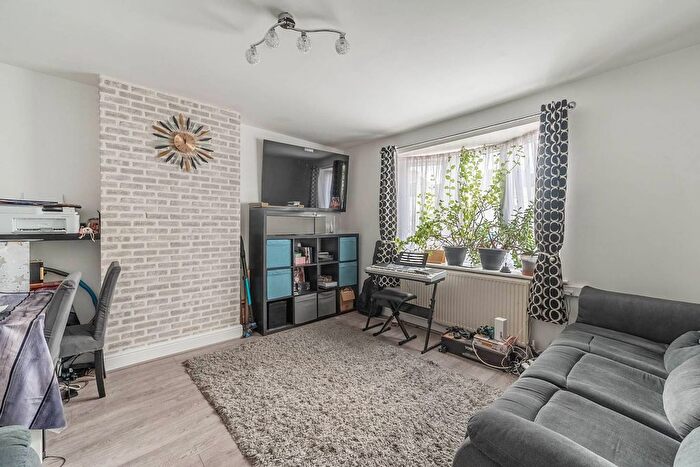 3 Bedroom Terraced House For Sale In Crossway, Pinner, HA5