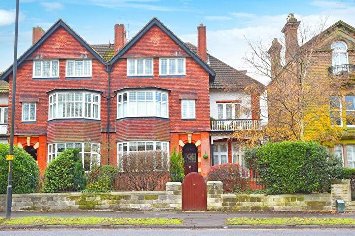 1 Bedroom Apartment To Rent In Leeds Road, Harrogate, HG2