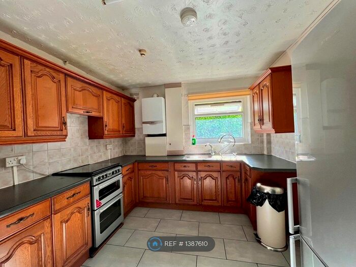 4 Bedroom Terraced House To Rent In Wightman Road, London, N8