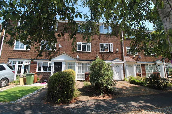 4 Bedroom Terraced House To Rent In Tilbury Road, Rainham, Gillingham, ME8