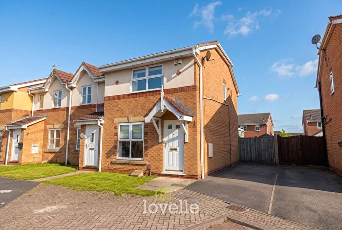 3 Bedroom Semi Detached House For Sale In Buckingham Grove, Scartho Top, DN33