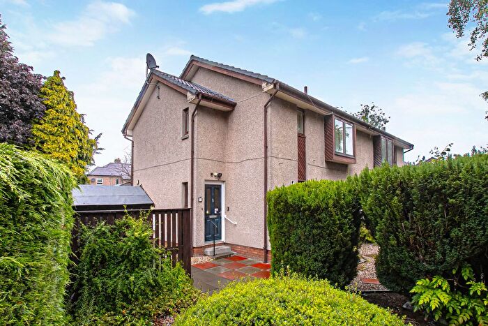 1 Bedroom Flat For Sale In Wemyss Court, Rosyth, KY11