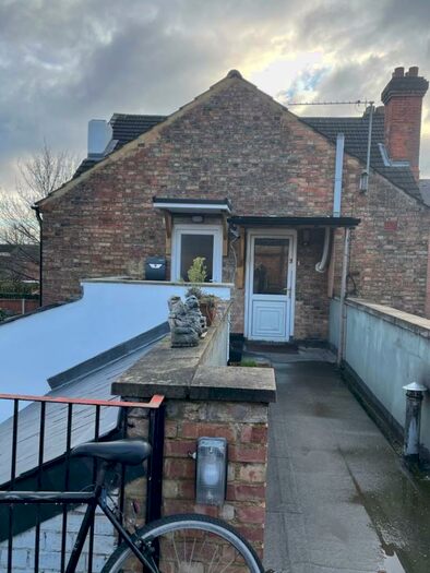 2 Bedroom Apartment To Rent In Newnham Street, Castle Quarter, Bedford, MK40