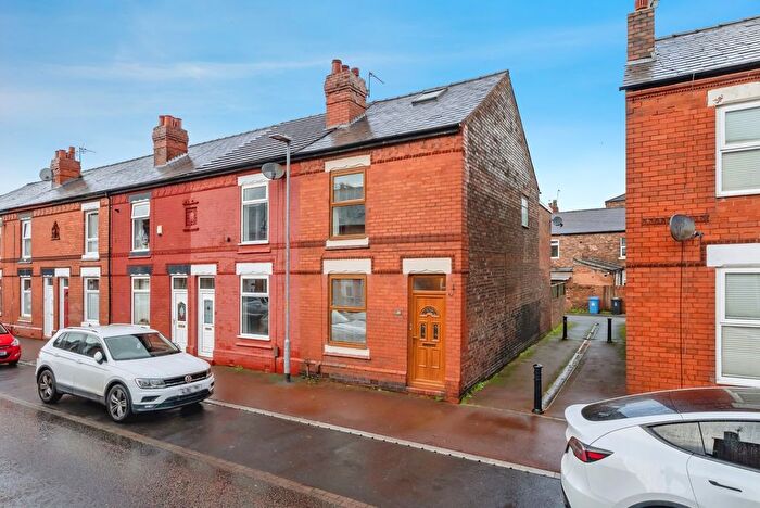 2 Bedroom End Of Terrace House For Sale In Oxford Street, Warrington, Cheshire, WA4