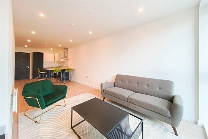 2 Bedroom Apartment To Rent In Exchange Point, M3