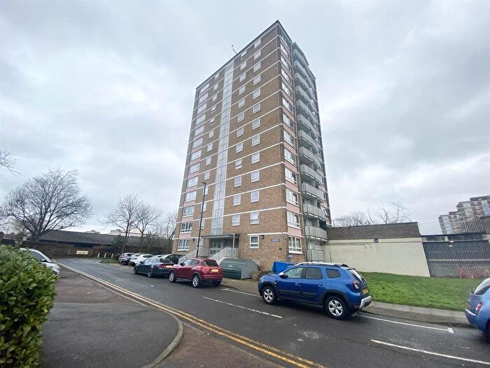 2 Bedroom Flat For Sale In Herm House, Eastfield Road, Enfield, EN3