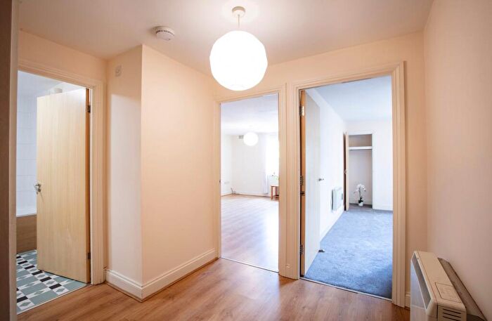 1 Bedroom Apartment For Sale In Walsworth Road, Hitchin, SG4