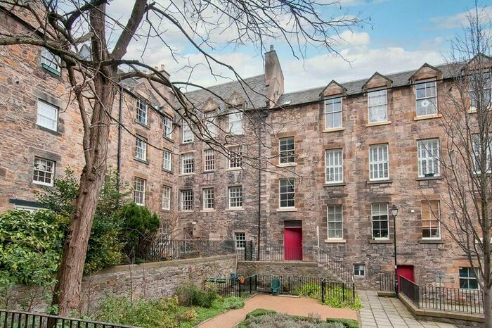 5 Bedroom Flat To Rent In Coinyie House Close, Old Town, Edinburgh, EH1
