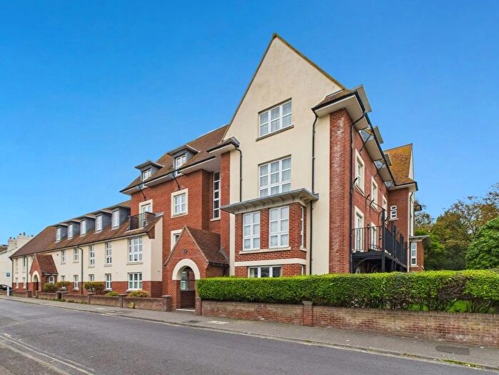 2 Bedroom Maisonette For Sale In Park Road, Worthing, BN11