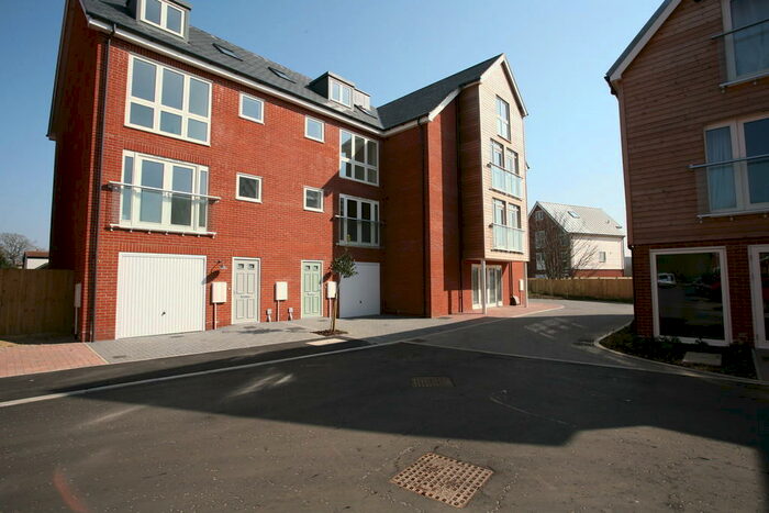 4 Bedroom Semi-Detached House To Rent In Deben Meadows, Melton, IP12