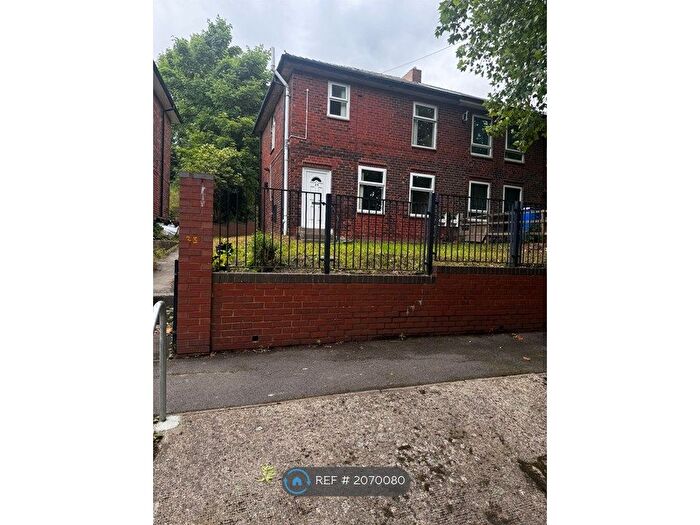 3 Bedroom Semi-Detached House To Rent In Millthorpe Road, Sheffield, S5