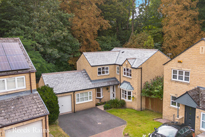 4 Bedroom Detached House For Sale In Heath Lea, Halifax, West Yorkshire, HX1