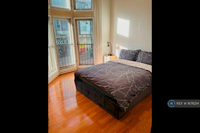 1 Bedroom Flat To Rent In Hepworth Chambers Apartments, Leeds, LS1