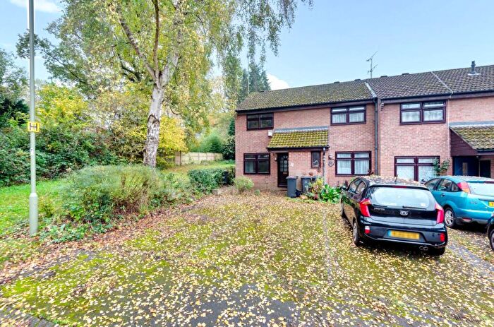 2 Bedroom End Of Terrace House To Rent In Thirlstane Firs, Valley Park, Chandlers Ford, SO53