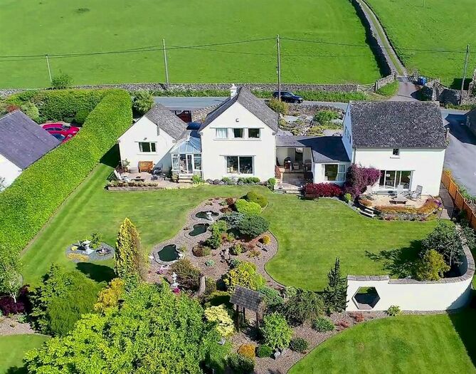 5 Bedroom Detached House For Sale In Kirk Lane, Eastby, Skipton, BD23