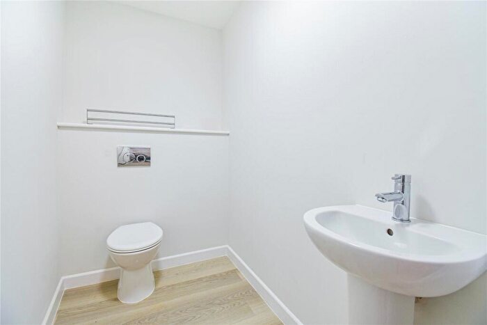 1 Bedroom Penthouse To Rent In Phoenix Gate, London Road, Newbury, Berkshire, RG14