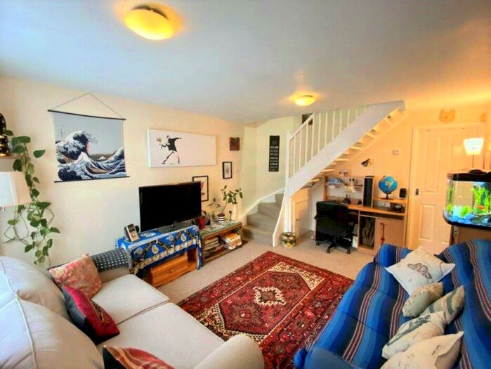 2 Bedroom Terraced House To Rent In Duxbury Rise, Leeds, LS7