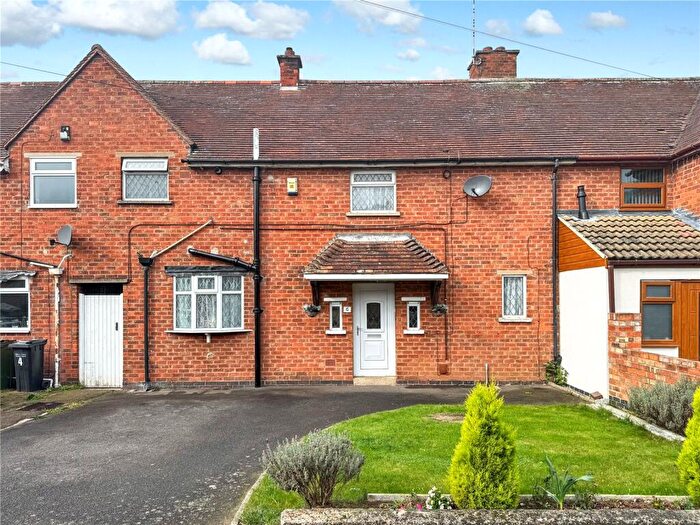 3 Bedroom Terraced House For Sale In Rutland Avenue, Wigston, Leicestershire, LE18