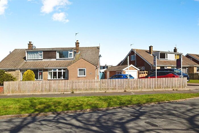 4 Bedroom Semi-Detached Bungalow For Sale In Marritt Way, Keyingham, HU12