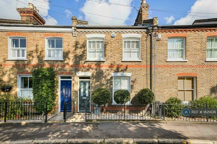 2 Bedroom Terraced House To Rent In Collins Street, London, SE3