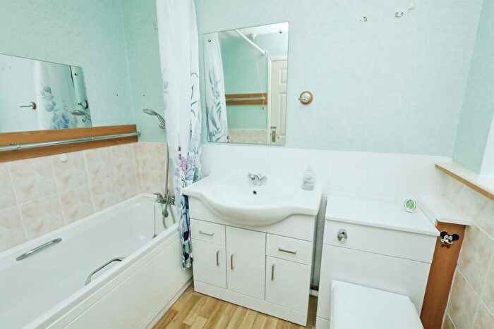 2 Bedroom Detached Bungalow For Sale In Dunnetts Close, Ashill, Thetford, IP25