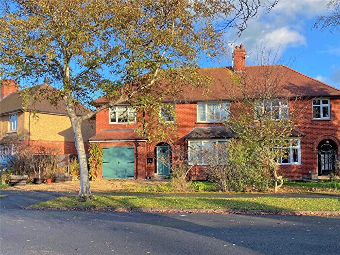 4 Bedroom Semi Detached House For Sale In Clarendon Avenue, Trowbridge, BA14