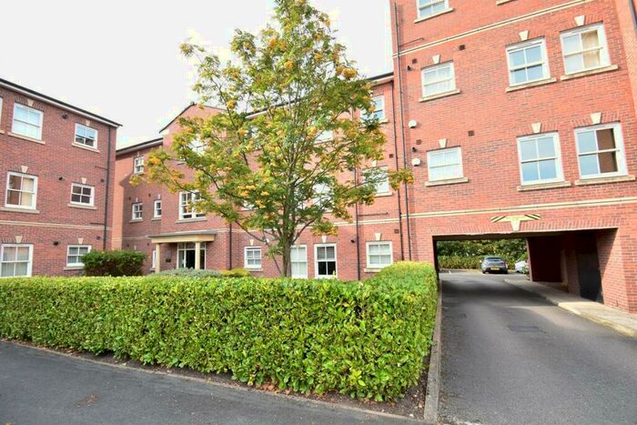 2 Bedroom Apartment To Rent In Hatters Court, Higher Hillgate, SK1