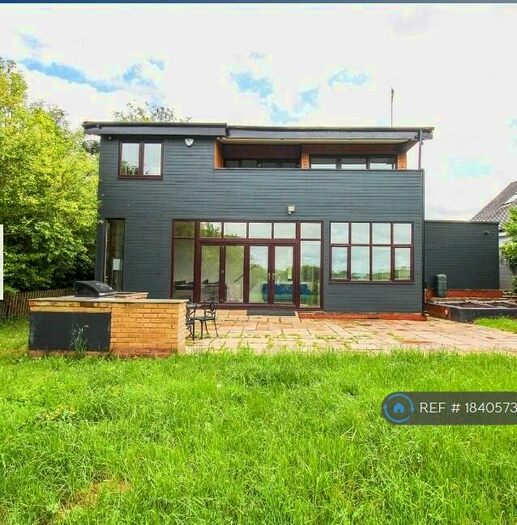 4 Bedroom Detached House To Rent In Harlow Rd, Roydon, CM19