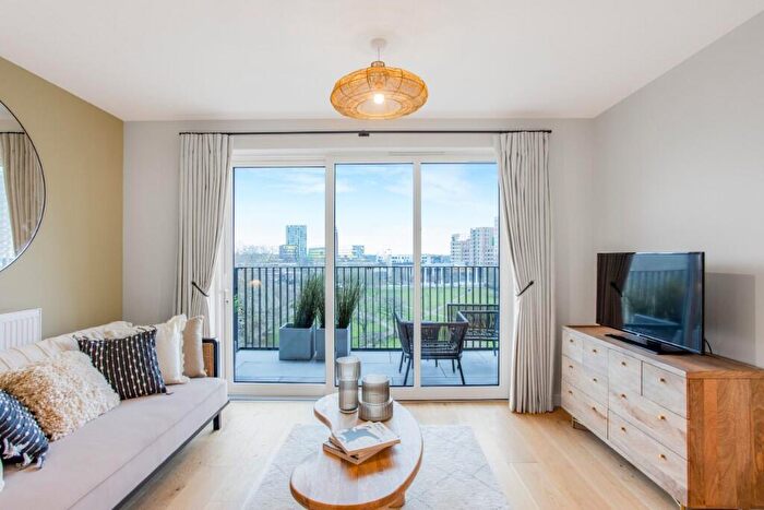 2 Bedroom Apartment For Sale In Abbey Wharf, Barking, London, IG11