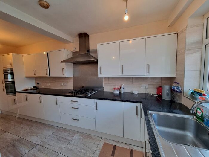 4 Bedroom Terraced House To Rent In Manor Way, Mitcham, CR4