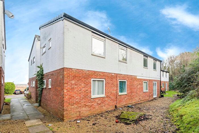 1 Bedroom Flat For Sale In The Heights, Swindon, Wiltshire, SN1