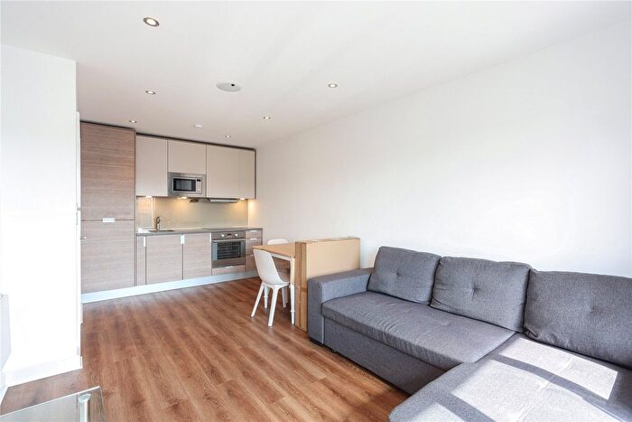 1 Bedroom Flat To Rent In Heritage Avenue, London, NW9