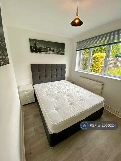 2 Bedroom Flat To Rent In Ty-Mawr Road, Llandaff North, Cardiff, CF14