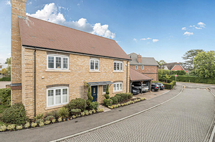 3 Bedroom Detached House For Sale In Tower Gardens, Mortimer Common, Reading, Berkshire, RG7
