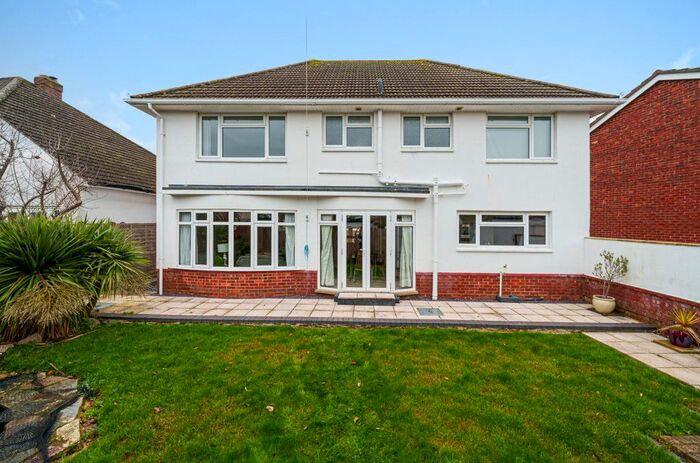 4 Bedroom Detached House For Sale In Marlborough Park, Havant, Hampshire, PO9
