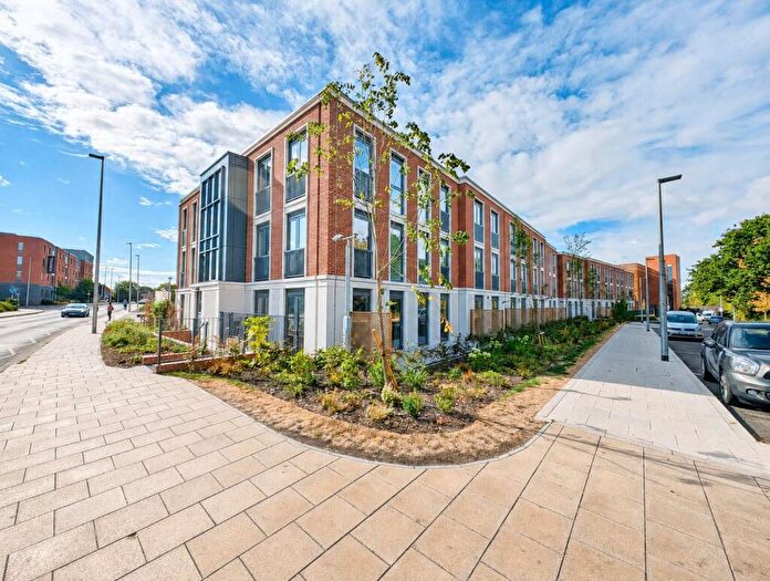 2 Bedroom Apartment To Rent In Carnival Place, Wokingham, Berkshire, RG40