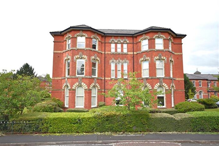 2 Bedroom Apartment For Sale In Sandringham House, Kensington Square, Macclesfield, SK10