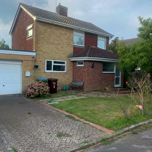 3 Bedroom Detached House To Rent In West Mreads, PO21