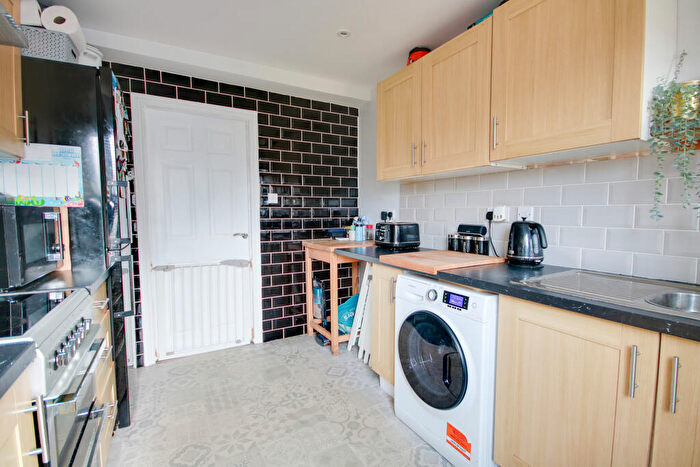 2 Bedroom Terraced House For Sale In Bitterne! Parking! Low Maitenance Rear Garden!, SO18