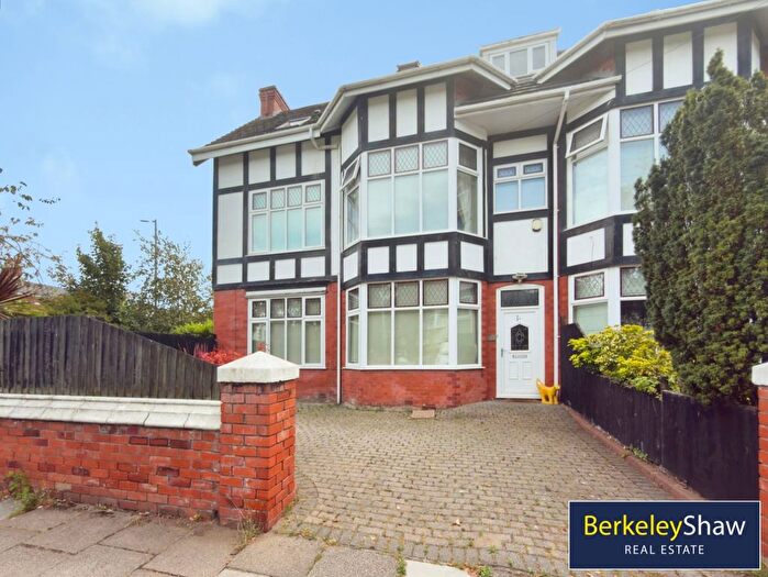 4 Bedroom Semi Detached House For Sale In Kimberley Drive, Liverpool, L23