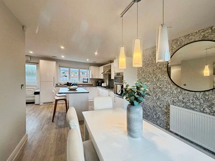 4 Bedroom Detached House For Sale In Almond Green Avenue, Standish, Wigan, WN6