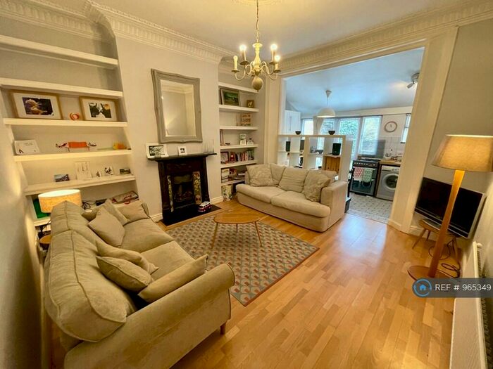 1 Bedroom Flat To Rent In Crouch End, London, N8