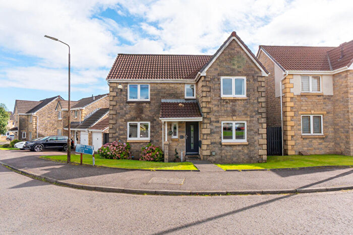 4 Bedroom Detached House For Sale In Woodlea Gardens, Bonnybridge, FK4